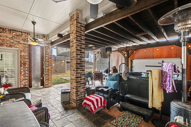 1361 Shallowbend Drive, Midlothian, TX 76065