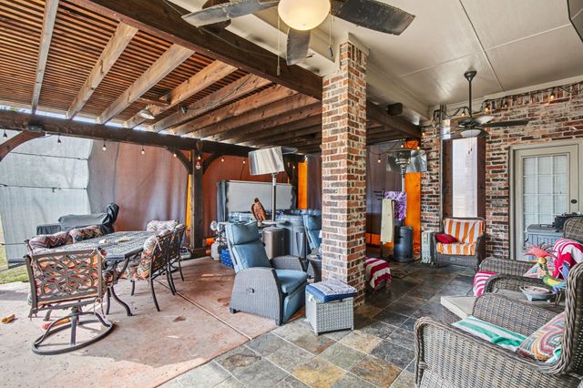 1361 Shallowbend Drive, Midlothian, TX 76065