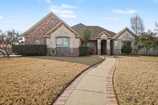 1361 Shallowbend Drive, Midlothian, TX 76065