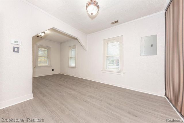 27620 Newcastle Street, Romulus, MI 48174