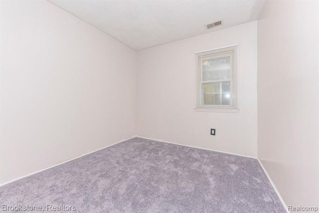 27620 Newcastle Street, Romulus, MI 48174