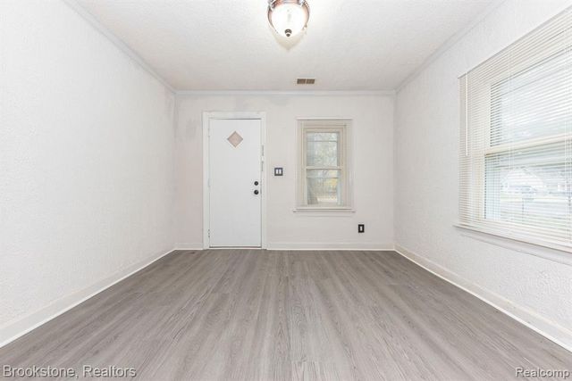 27620 Newcastle Street, Romulus, MI 48174