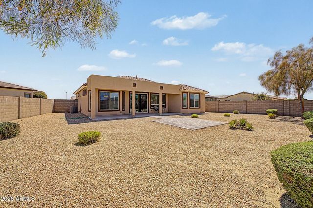 18076 W REDWOOD Lane, Goodyear, AZ 85338