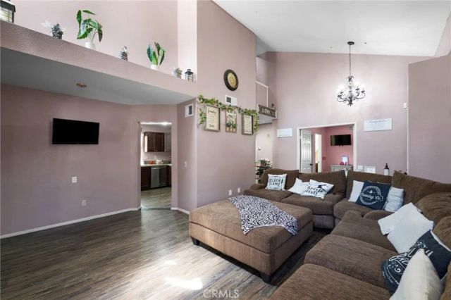 1056 Dahlia Court, Hemet, CA 92545