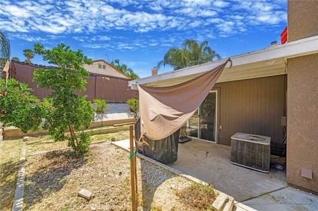 1056 Dahlia Court, Hemet, CA 92545