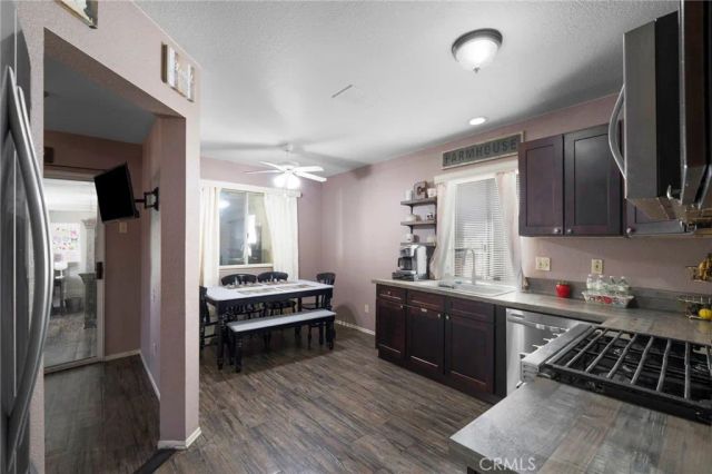 1056 Dahlia Court, Hemet, CA 92545