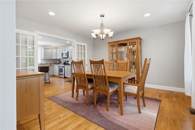 15 Souza Road, Tiverton, RI 02878