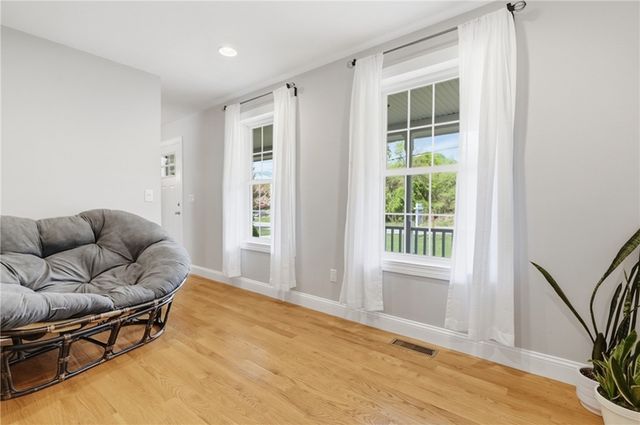 15 Souza Road, Tiverton, RI 02878