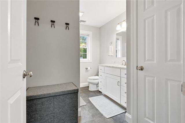 15 Souza Road, Tiverton, RI 02878
