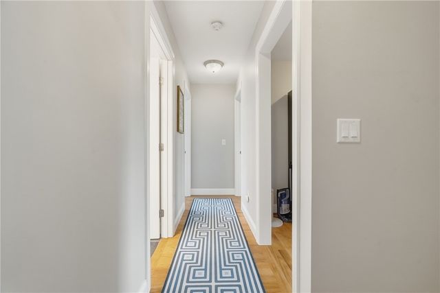 15 Souza Road, Tiverton, RI 02878