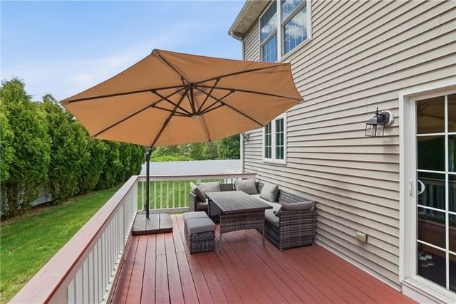 15 Souza Road, Tiverton, RI 02878