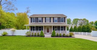 15 Souza Road, Tiverton, RI 02878