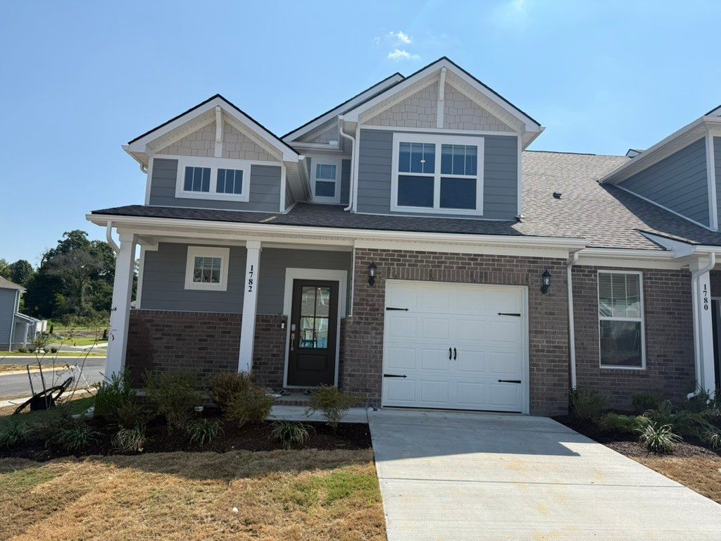 1782 Manuka Ln, Columbia, TN 38401