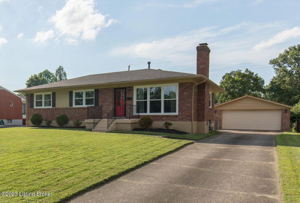 4311 Kinloch Rd, Louisville, KY 40207