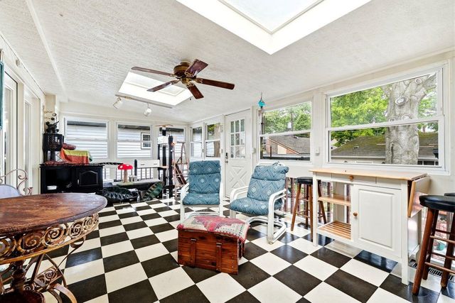1944 Adams Avenue, Huntington, WV 25704