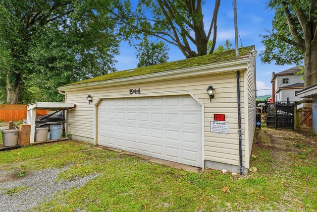 1944 Adams Avenue, Huntington, WV 25704