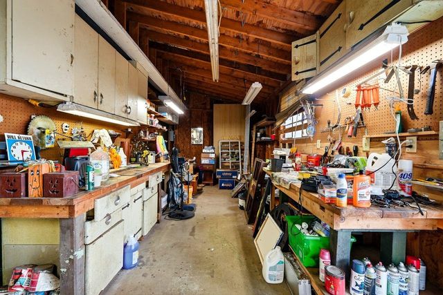 1944 Adams Avenue, Huntington, WV 25704