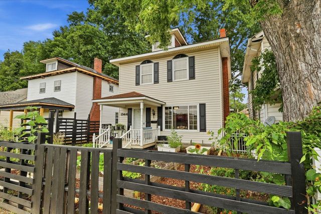 1944 Adams Avenue, Huntington, WV 25704