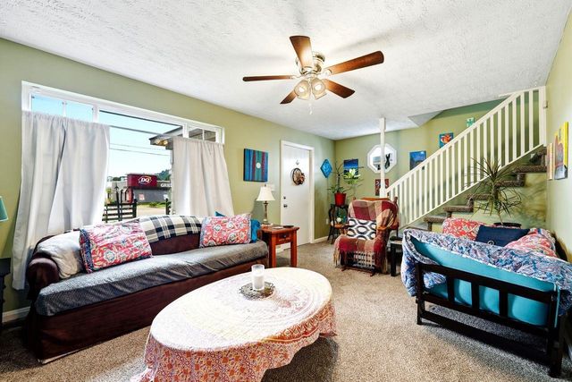 1944 Adams Avenue, Huntington, WV 25704