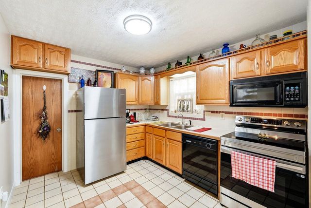 1944 Adams Avenue, Huntington, WV 25704