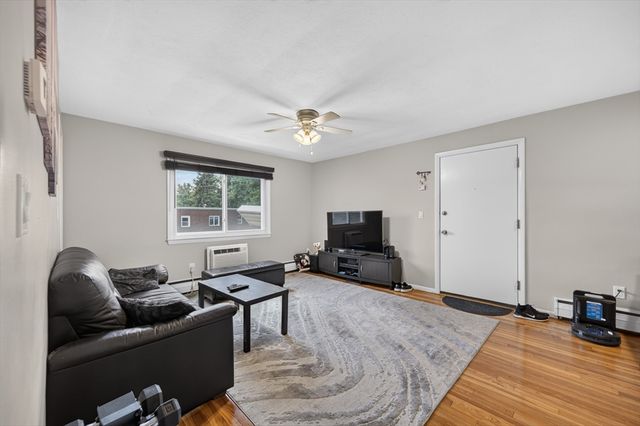 30 Jacqueline Road 20D, Waltham, MA 02452