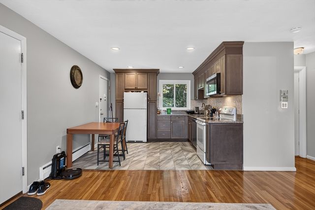 30 Jacqueline Road 20D, Waltham, MA 02452