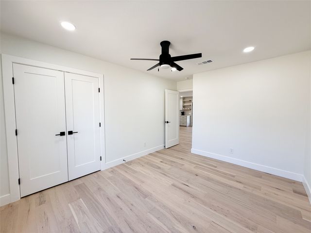 1004 Timber Creek Drive, Lewisville, TX 75067