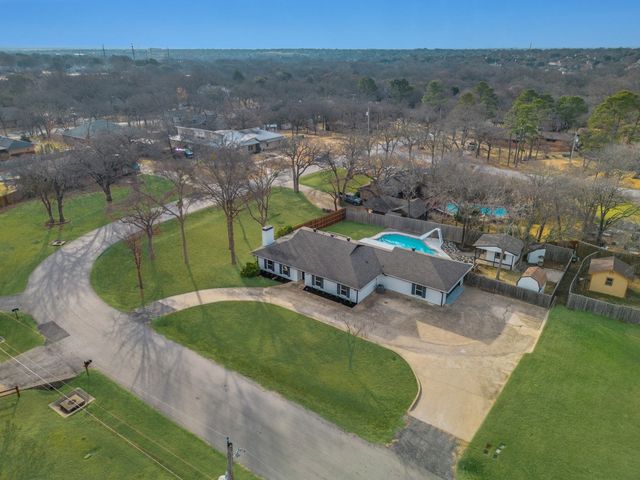 1004 Timber Creek Drive, Lewisville, TX 75067