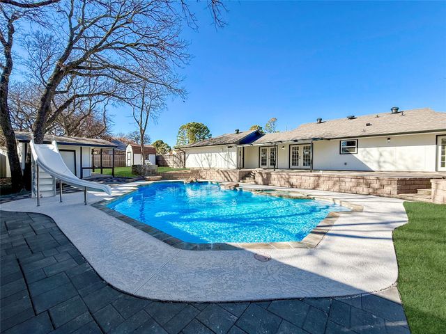 1004 Timber Creek Drive, Lewisville, TX 75067