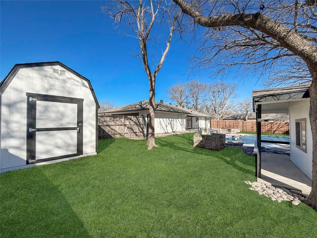 1004 Timber Creek Drive, Lewisville, TX 75067