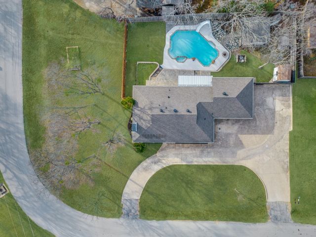 1004 Timber Creek Drive, Lewisville, TX 75067
