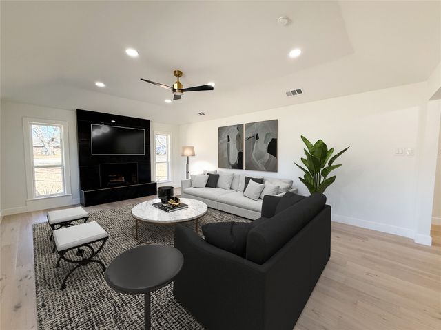 1004 Timber Creek Drive, Lewisville, TX 75067