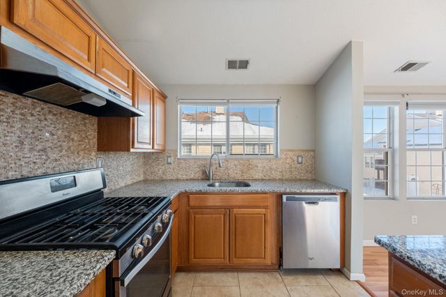 2913 Whispering Hills, Chester, NY 10918