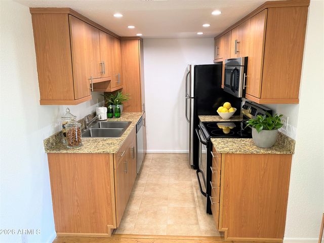 7350 N VIA PASEO DEL SUR -- N203, Scottsdale, AZ 85258
