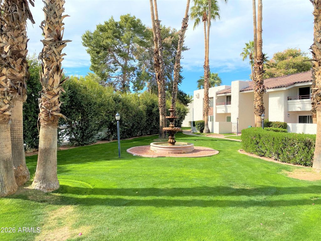 7350 N VIA PASEO DEL SUR -- N203, Scottsdale, AZ 85258
