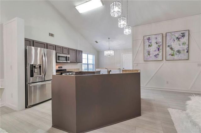 6895 Valley Forest Drive, Cumming, GA 30041