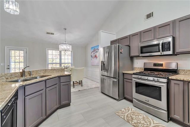 6895 Valley Forest Drive, Cumming, GA 30041