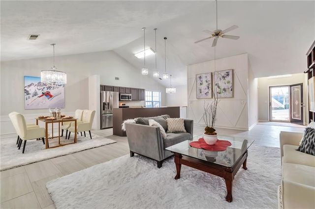 6895 Valley Forest Drive, Cumming, GA 30041