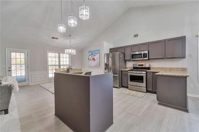 6895 Valley Forest Drive, Cumming, GA 30041