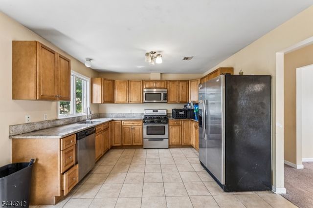 19 Willie St, Haledon Boro, NJ 07508