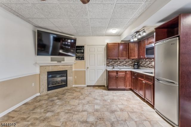 19 Willie St, Haledon Boro, NJ 07508