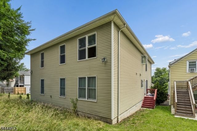 19 Willie St, Haledon Boro, NJ 07508