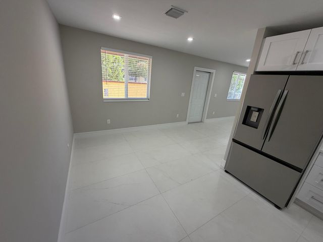 4329 NW 4th Avenue 4329, Pompano Beach, FL 33064