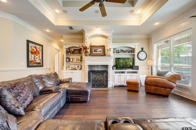 104 Lake Lou Ella Dr, Bullard, TX 75757