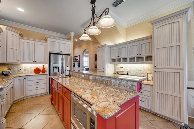 104 Lake Lou Ella Dr, Bullard, TX 75757