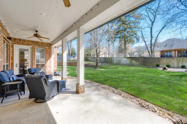 104 Lake Lou Ella Dr, Bullard, TX 75757