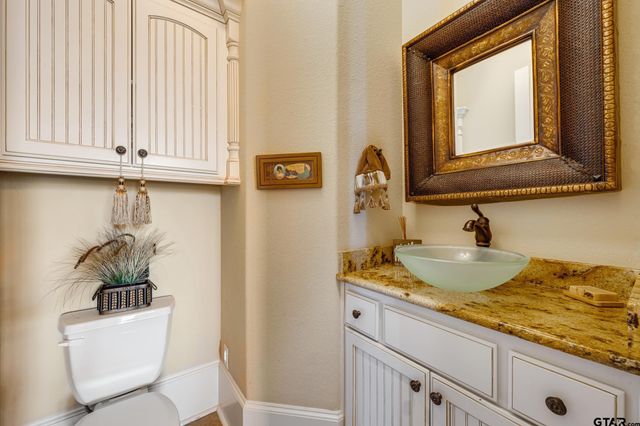 104 Lake Lou Ella Dr, Bullard, TX 75757