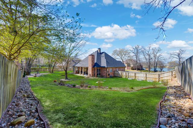 104 Lake Lou Ella Dr, Bullard, TX 75757