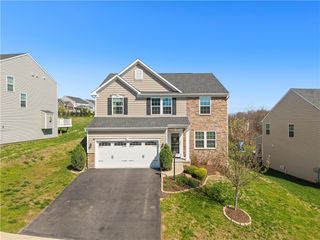 607 Saddle Court, Moon/crescent Twp, PA 15108