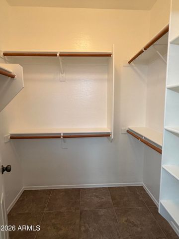 8811 W NICOLET Avenue, Glendale, AZ 85305